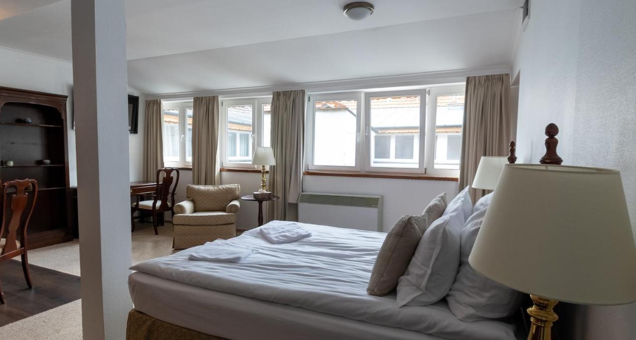 Opera16 Guestrooms بودابست المظهر الخارجي الصورة