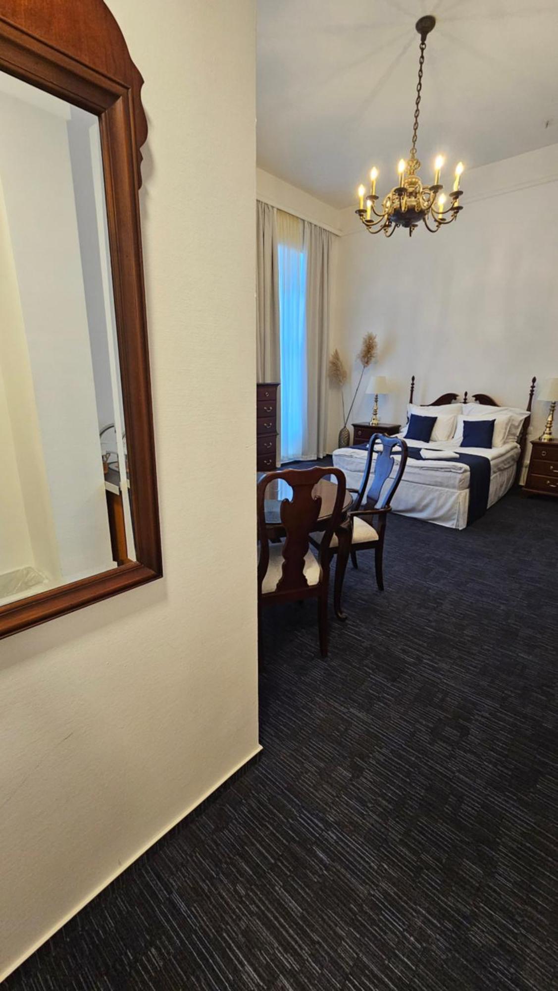 Opera16 Guestrooms بودابست المظهر الخارجي الصورة